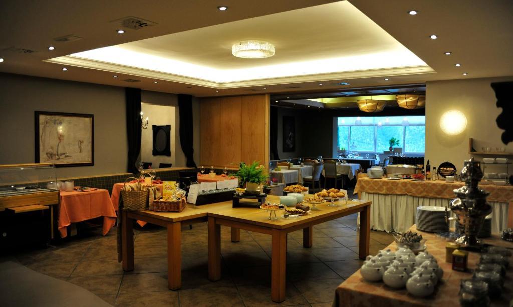 Hotel Eberle โบลซาโน ภายนอก รูปภาพ