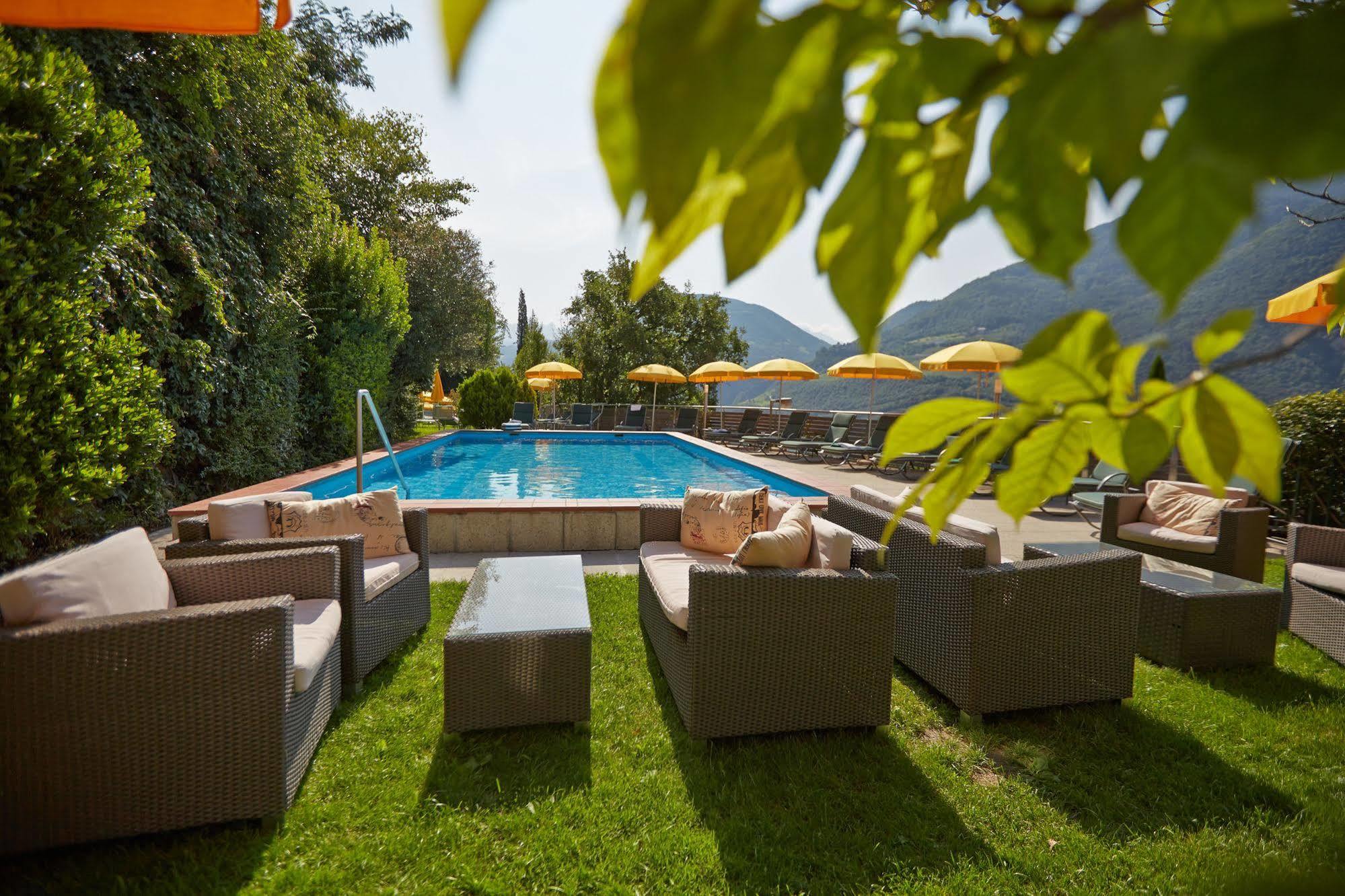 Hotel Eberle โบลซาโน ภายนอก รูปภาพ