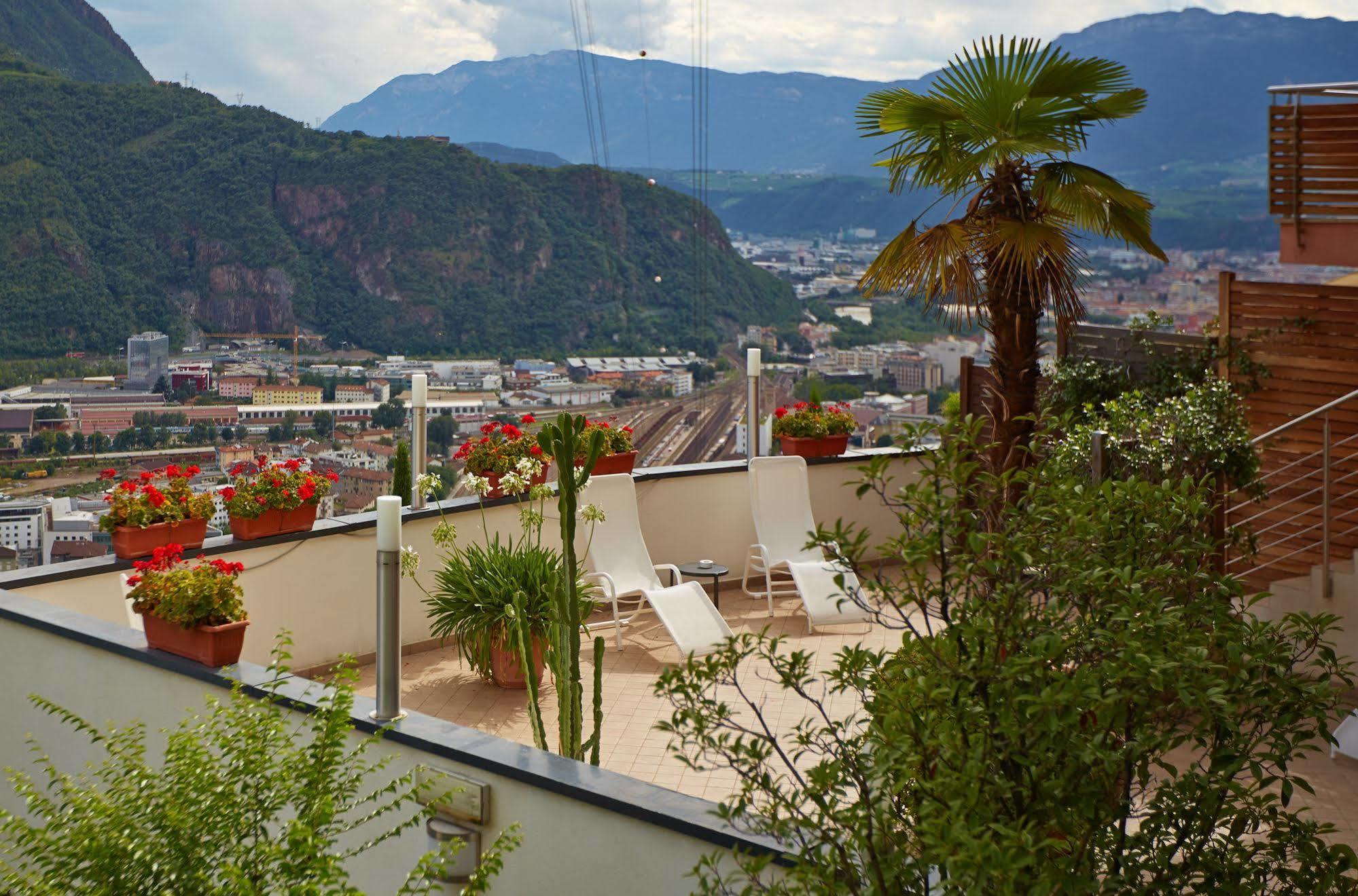 Hotel Eberle โบลซาโน ภายนอก รูปภาพ