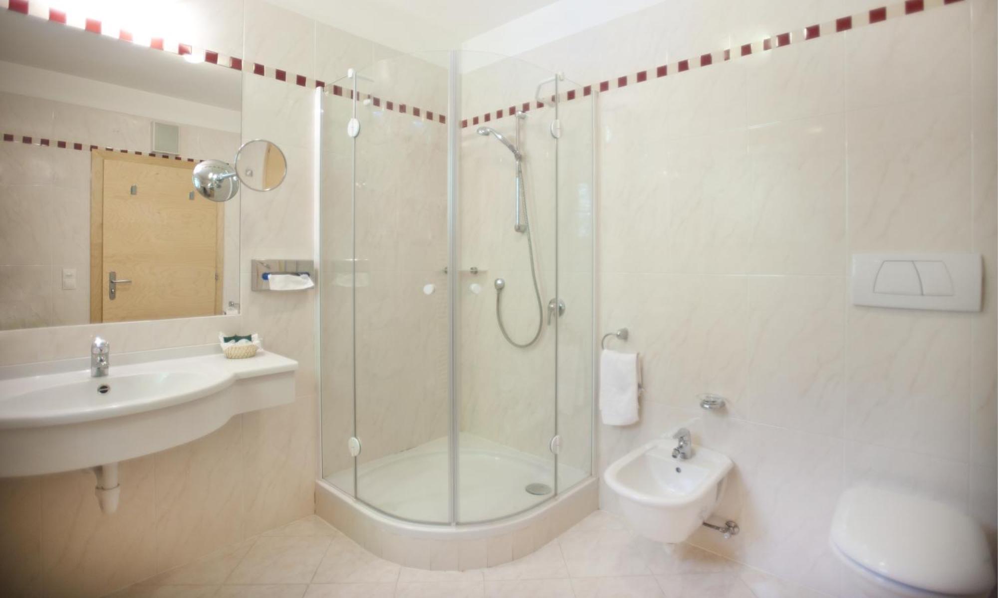 Hotel Eberle โบลซาโน ภายนอก รูปภาพ